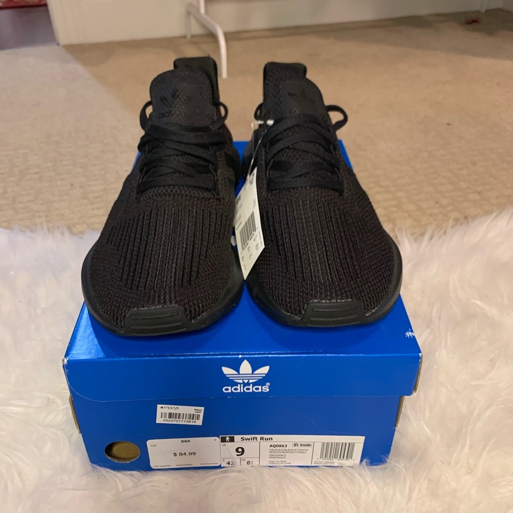 Adidas Swift Run